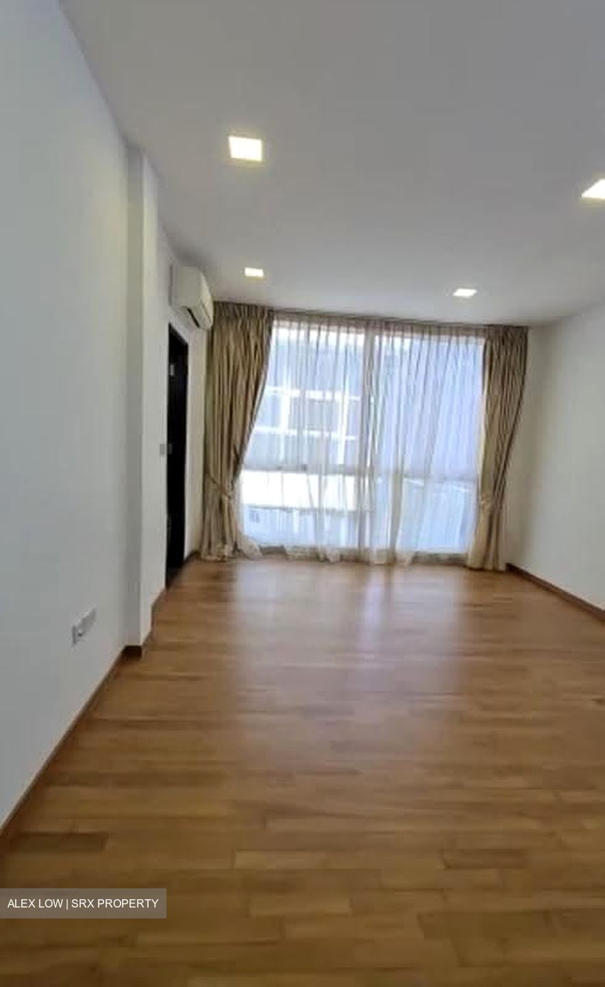 Wak Hassan Place (D27), Semi-Detached #610375801
